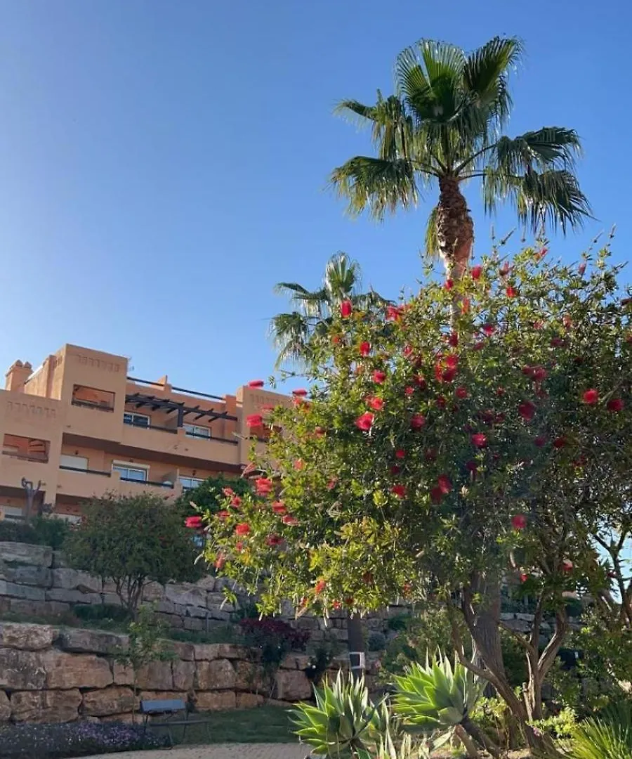 Casares Del Sol Apartment 0*,