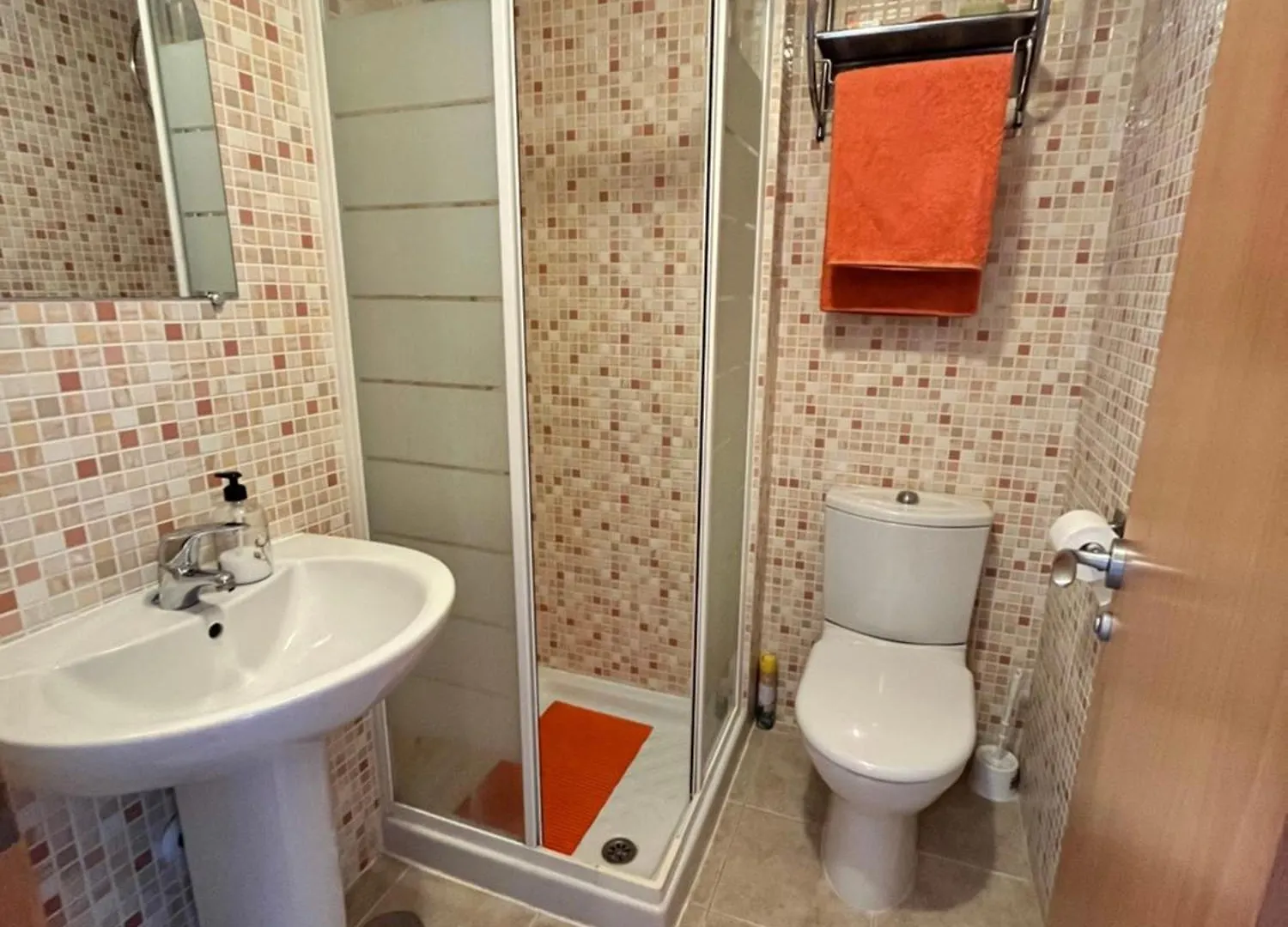 Casares Del Sol Apartment
